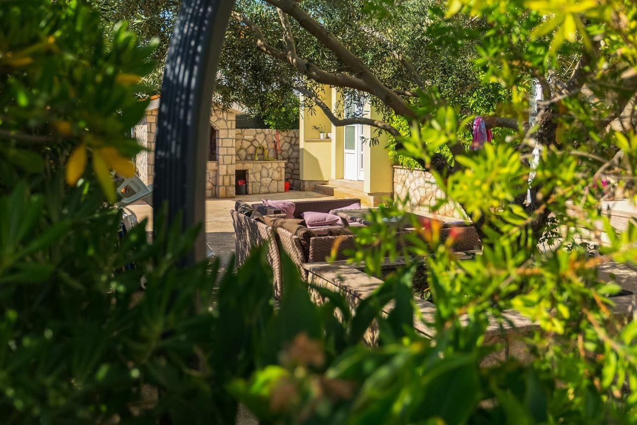 Apartmani Vrtlici Zdenka Stara Novalja Buitenkant foto