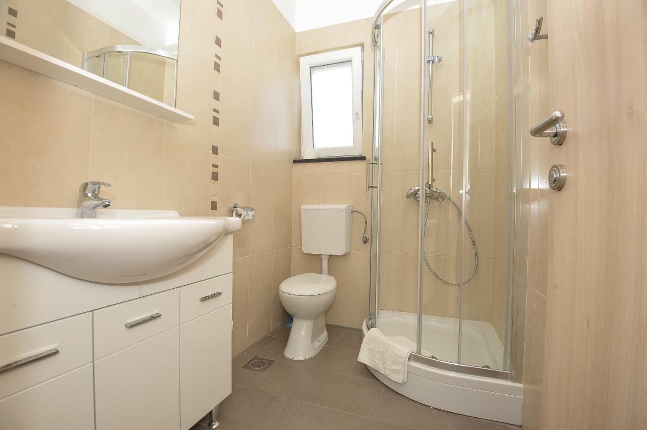 Apartmani Vrtlici Zdenka Stara Novalja Buitenkant foto