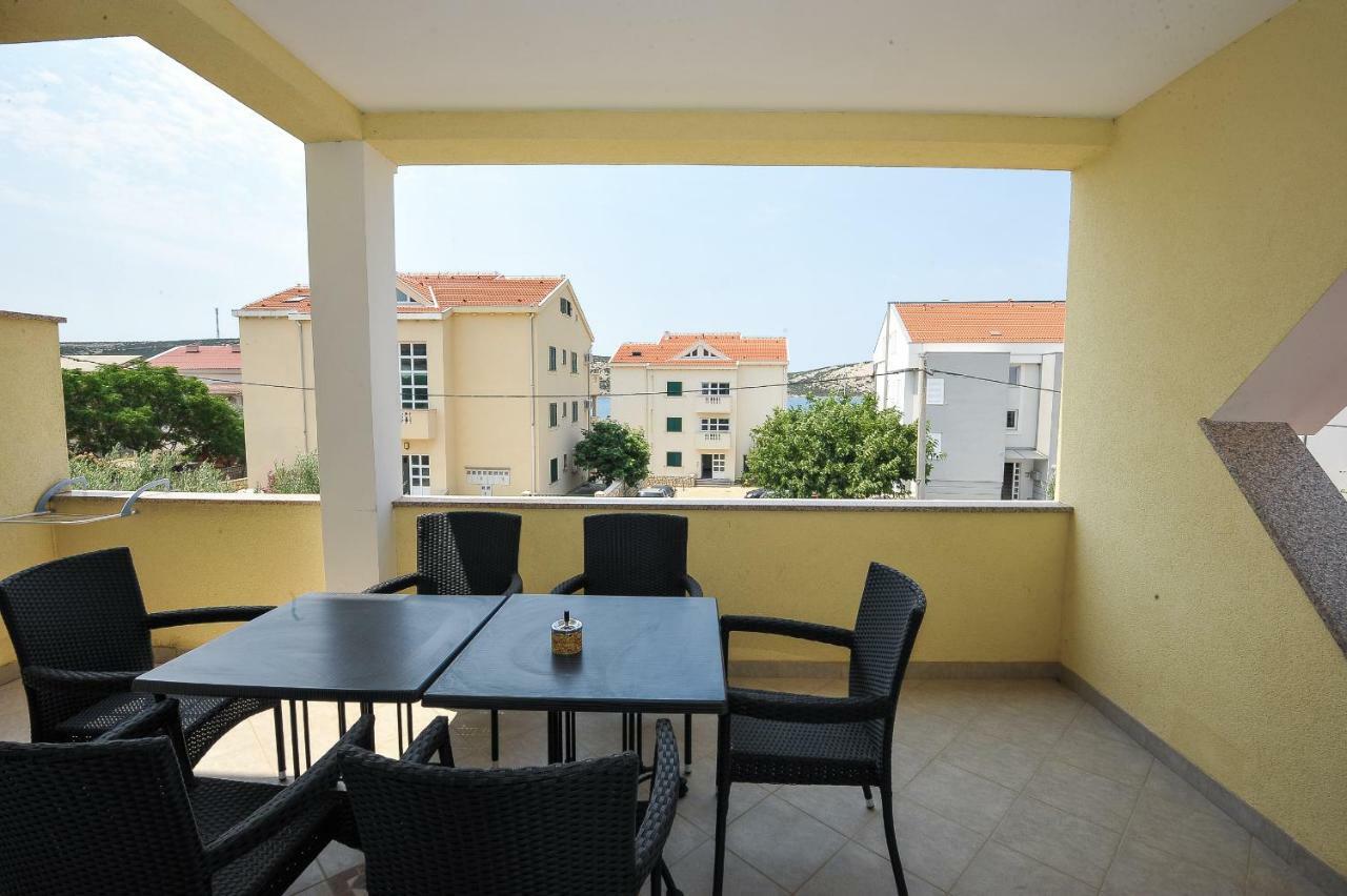 Apartmani Vrtlici Zdenka Stara Novalja Buitenkant foto